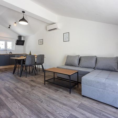 Luxury Apartments Lovorka 3 & 4***/**** Selce Eksteriør bilde