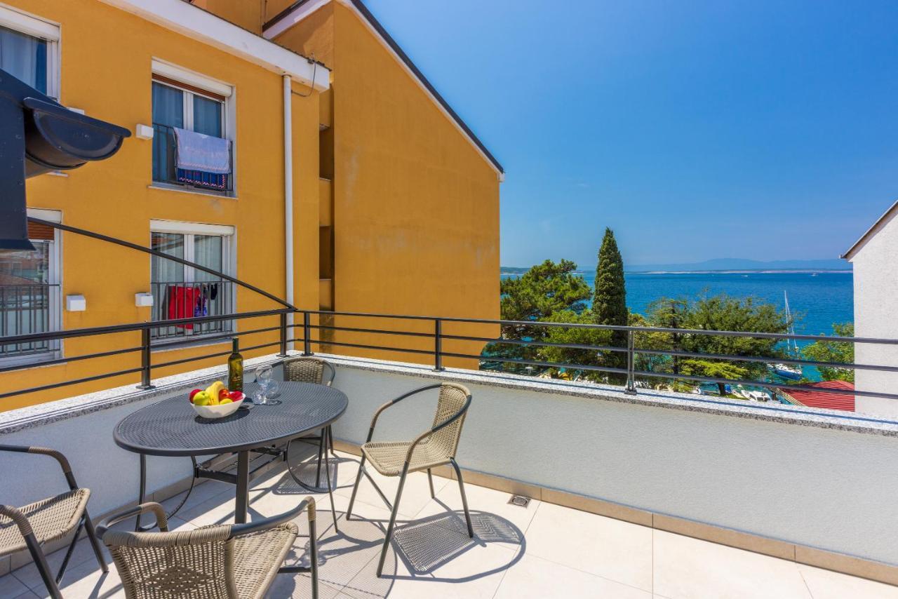 Luxury Apartments Lovorka 3 & 4***/**** Selce Eksteriør bilde