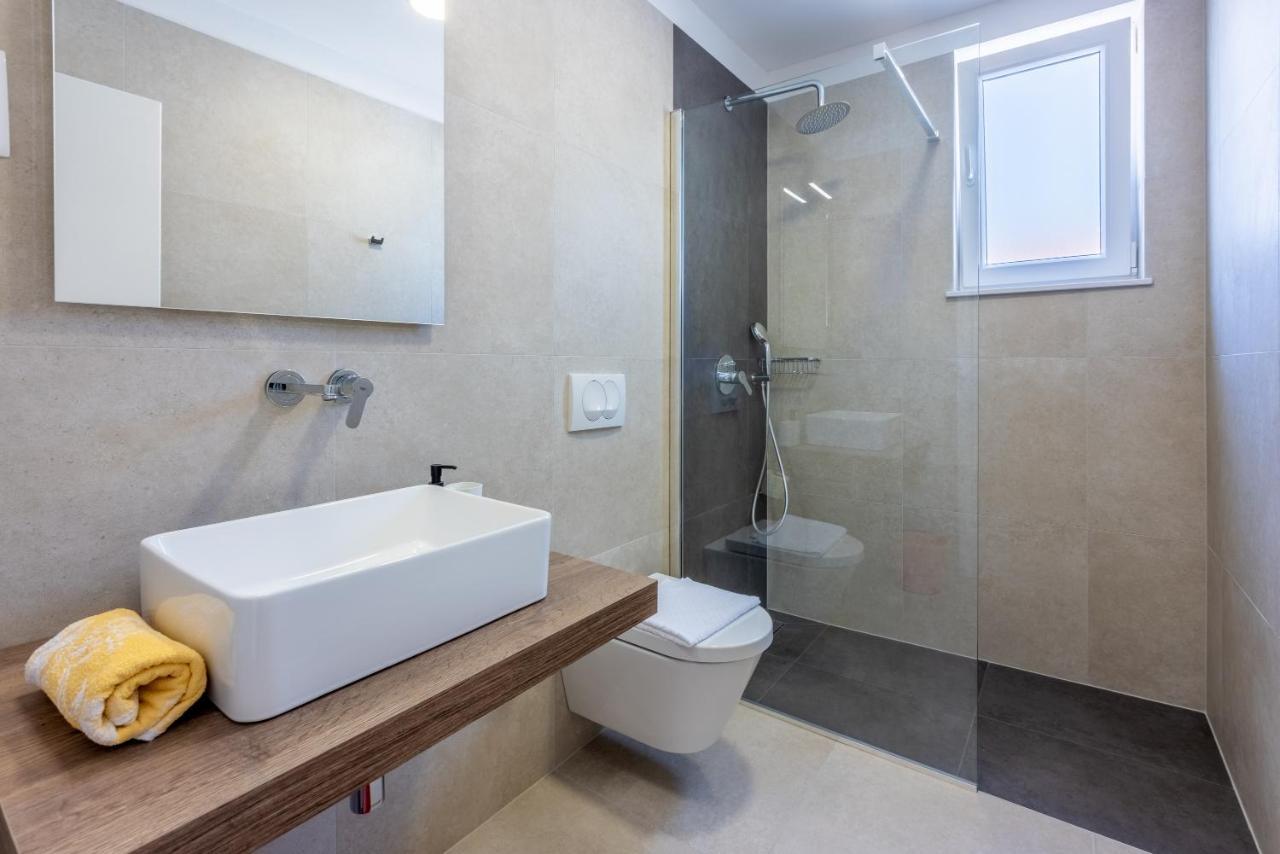 Luxury Apartments Lovorka 3 & 4***/**** Selce Eksteriør bilde
