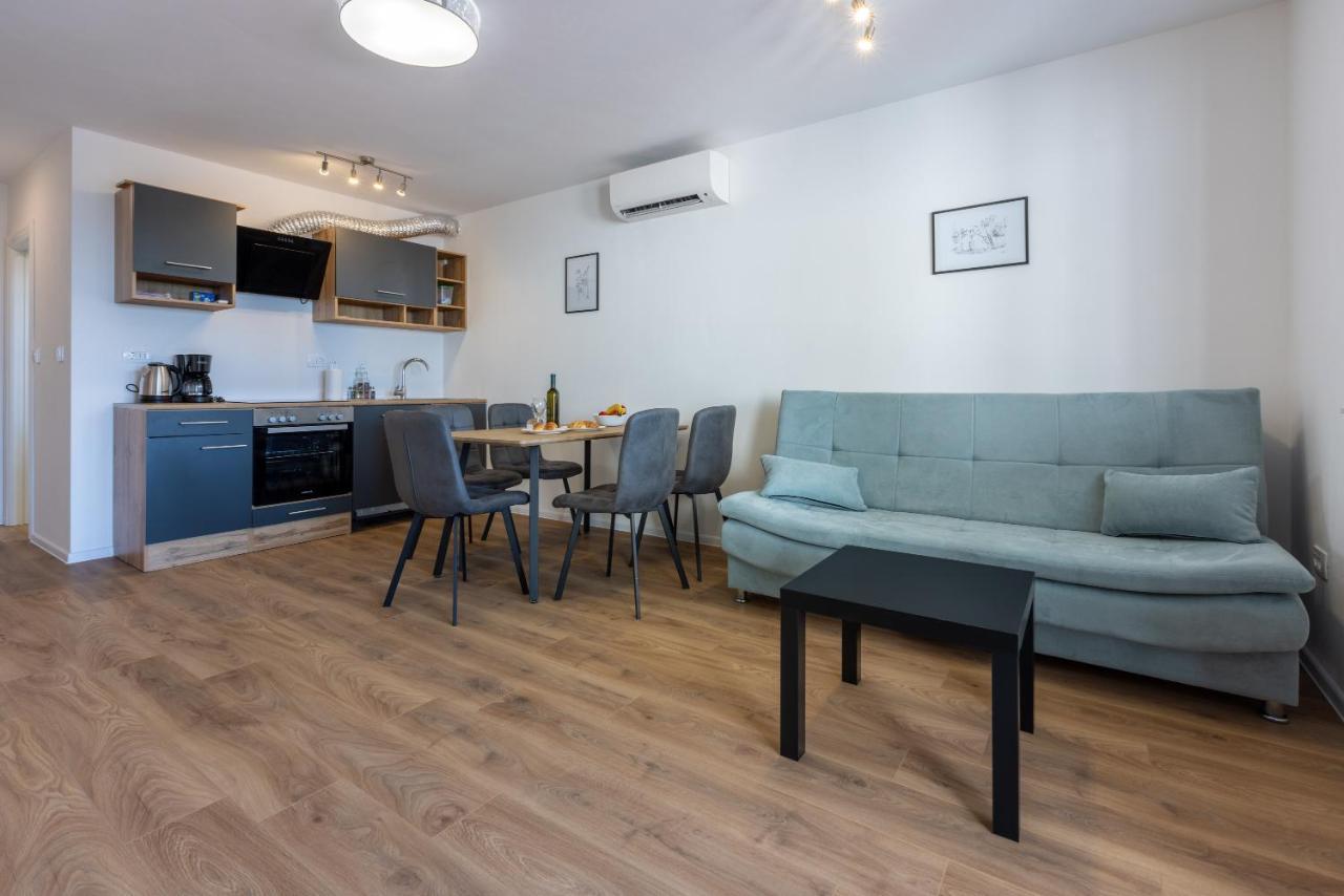 Luxury Apartments Lovorka 3 & 4***/**** Selce Eksteriør bilde